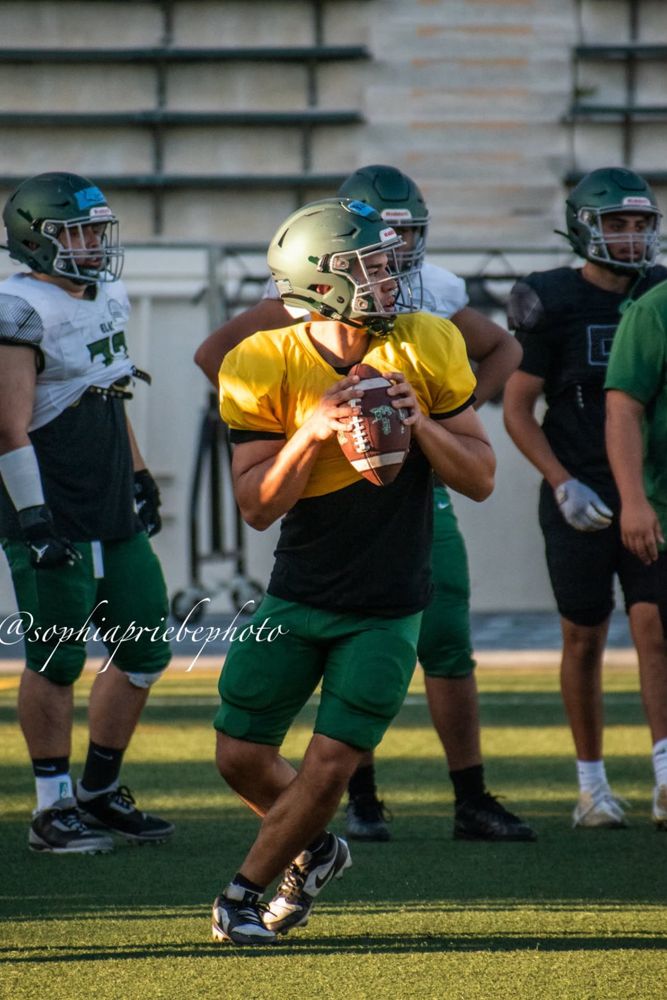 Coach Sebastian Lopez